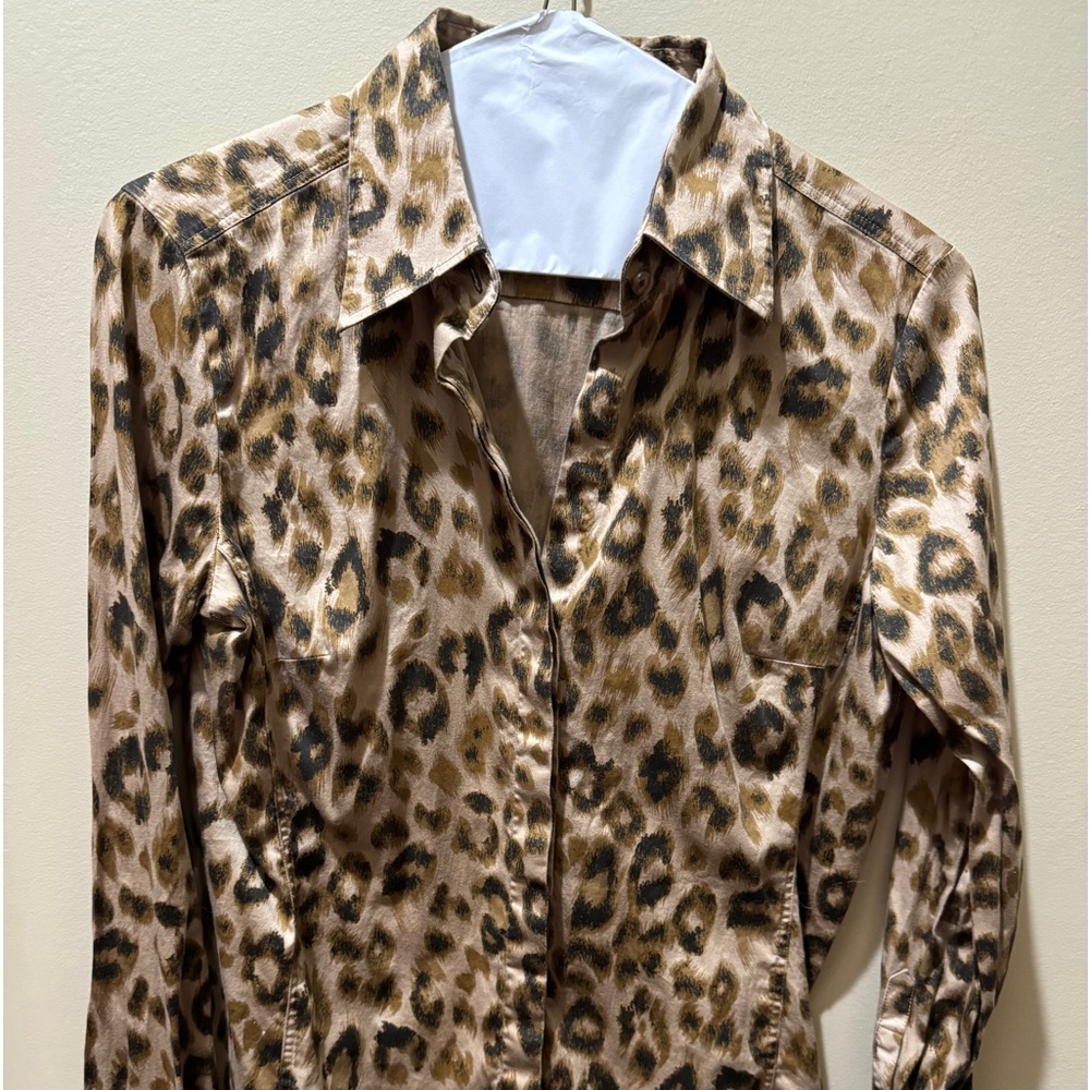 3/$20 New York and Company Women’s Large blouse.